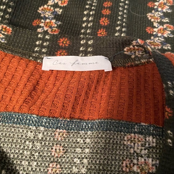 Ces Femme Scandi Floral Print Thermal Henley - Picture 6 of 7